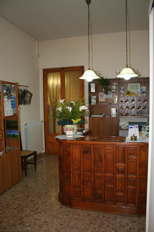 Hotel Gabry Montespertoli Kültér fotó